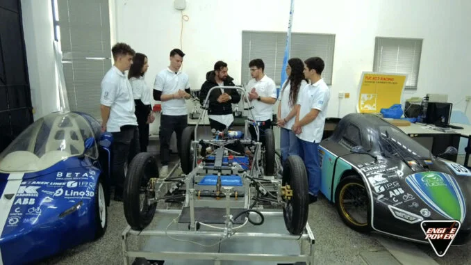 ΤΗΛΕΟΠΤΙΚΟ ΕΠΕΙΣΟΔΙΟ ENGINE POWER 21.5