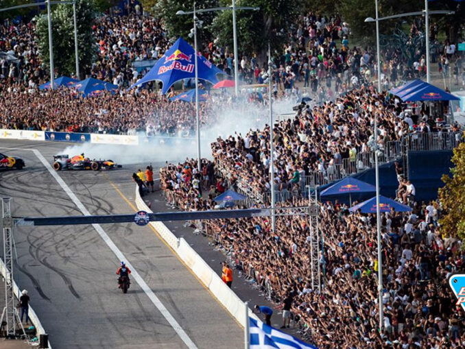 f1-Red -Bull-Showrun-thessaloniki-engine-power