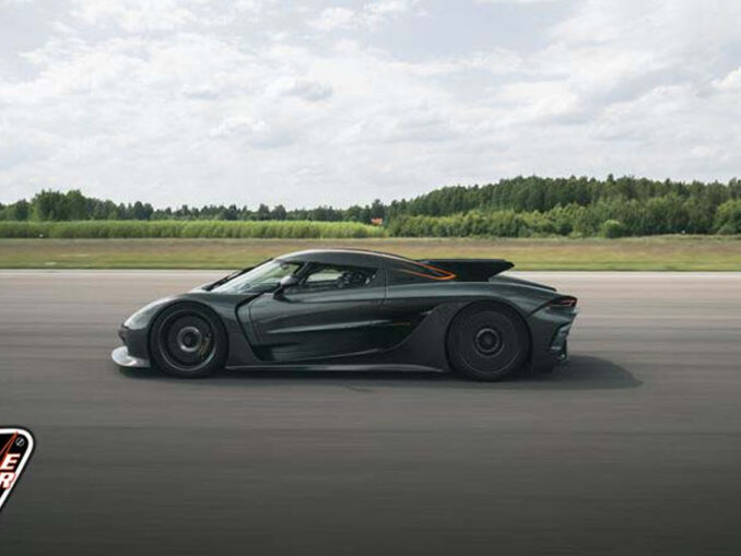 ena-apisteyto-neo-rekor-gia-thn-Koenigsegg-engine-power