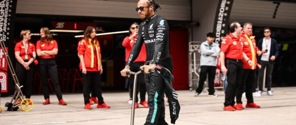 trietes-symvolaio-gia-ton- Lewis -Hamilton-sth-ferrari-engine-power