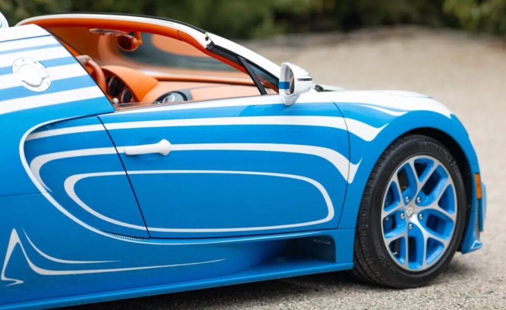 afti-i-monadiki-veyron-itan-krymmeni-gia-okto-chronia-tora-entassetai-se-mia-elit-syllogi-amerikanikon-bugatti