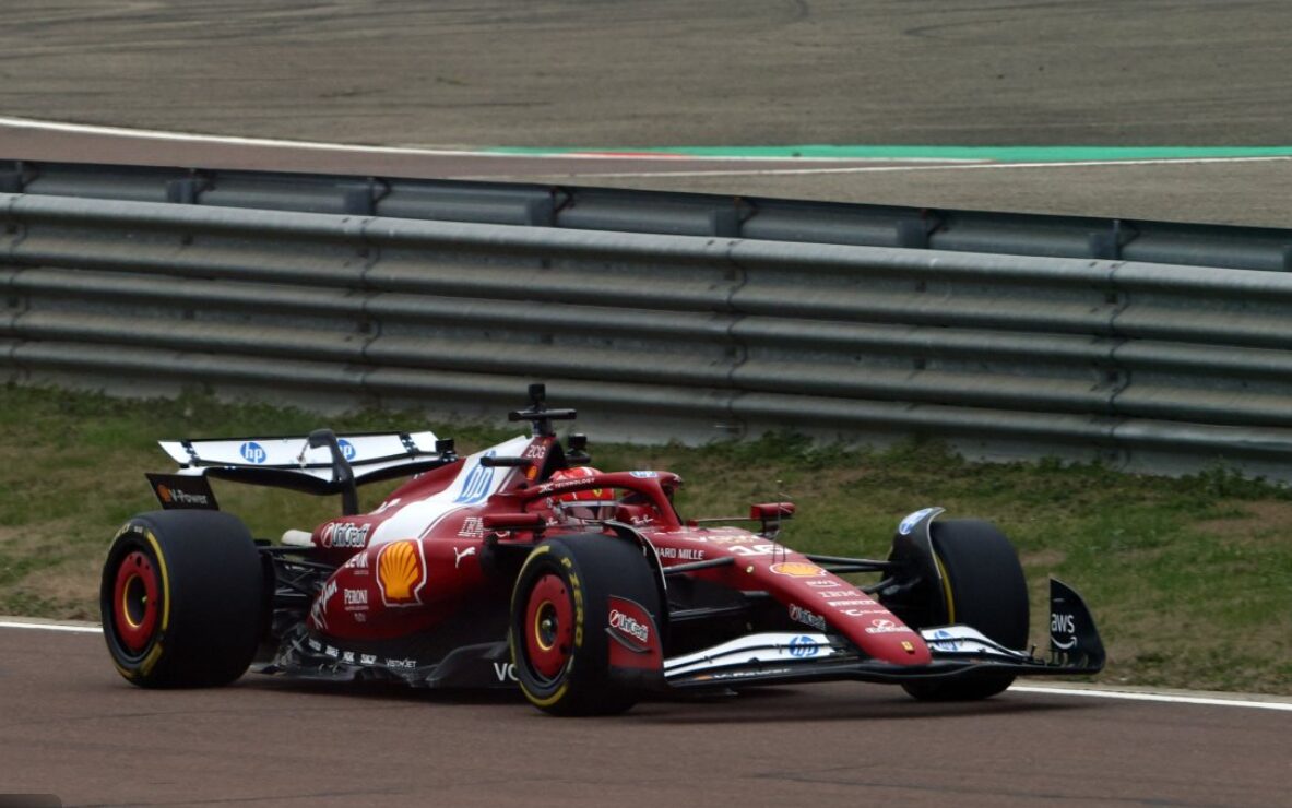 f1-gp-mexiko-2025-max-verstappen-sti-pole-alla-i-oracle-red-bull-racing-idronei-gia-ti-niki-sto-autodromo-hermanos-rodriguez 1 | ENGINE POWER f1-gp-mexiko-2025-max-verstappen-sti-pole-alla-i-oracle-red-bull-racing-idronei-gia-ti-niki-sto-autodromo-hermanos-rodriguez