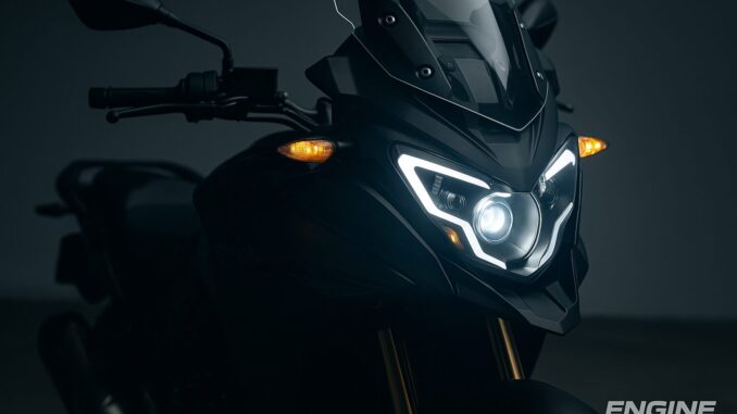 cornering-led-lights-2025-ta-exypna-fota-pou-strivoun-mazi-sou-kai-pos-allazoun-ti-nychterini-asfaleia-stis-motosykletes