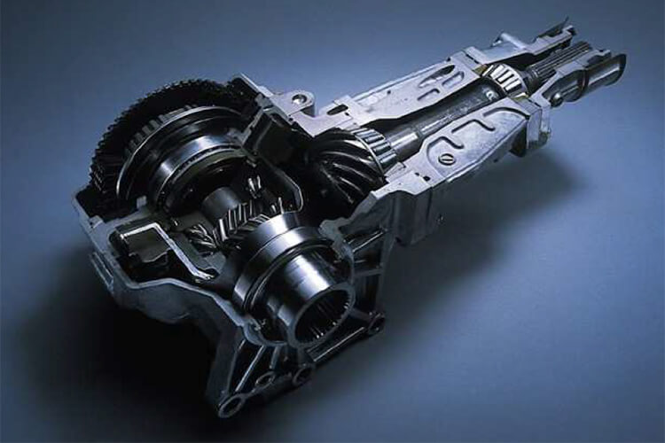 pos-leitourgei-to-active-center-differential-sta-wrc-to-myalo-pou-moirazei-ropi-se-choma-asfalto-kai-chioni-me-cheirourgiki-akriveia 1 | ENGINE POWER pos-leitourgei-to-active-center-differential-sta-wrc-to-myalo-pou-moirazei-ropi-se-choma-asfalto-kai-chioni-me-cheirourgiki-akriveia