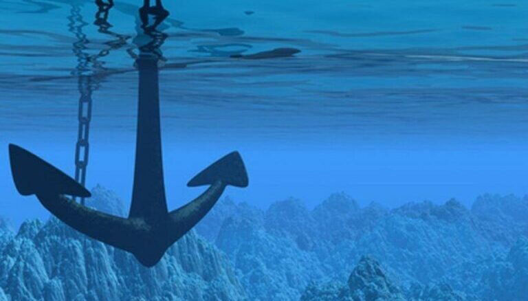 pos-leitourgei-to-systima-agkyrovolias-enos-megalou-ploiou-i-alysida-o-varoulkos-kai-i-michani-pou-krataei-enan-giganta-sti-thesi-tou