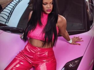 ti-odigoun-oi-pio-diasimes-tragoudistries-tou-planiti-apo-ti-rolls-tis-beyonce-mechri-ti-lamborghini-tis-rihanna