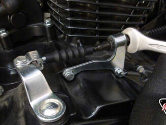 to-telos-tou-syblekti-i-epanastasi-ton-amt-kivotion-to-2026-kai-pos-oi-bmw-yamaha-kai-ktm-allazoun-ti-motosykleta