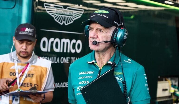 adrian-newey-aston-martin-2026-i-proti-epithesi-sto-schediastirio-pos-to-agio-diskopotiro-tis-f1-allazei-tis-isorropies-kai-i-kryfi-elpida-tou-fernando-alonso