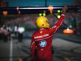 lewis-hamilton-ferrari-2026-oi-protes-15-imeres-sto-maranello-to-mystiko-deipno-me-ton-elkann-kai-i-techniki-epanastasi-sto-project-678