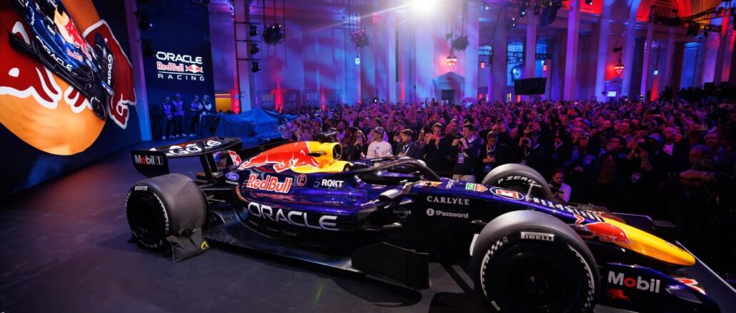 red-bull-ford-2026-i-apovasi-sto-ntitroit-kai-i-apokalypsi-tis-rb22-o-max-verstappen-o-isack-hadjar-kai-i-nea-epochi-ton-tavron