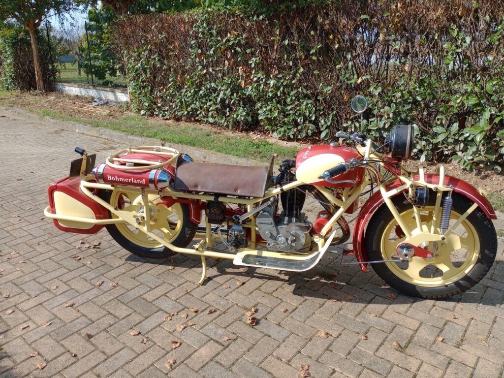 bohmerland-600-i-makryteri-motosykleta-pou-patise-pote-stin-asfalto