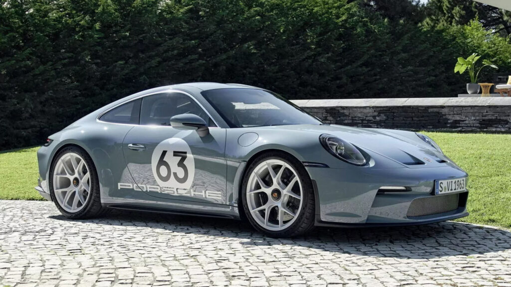porsche-911-s-t-i-elafryteri-60ara-tou-maranello