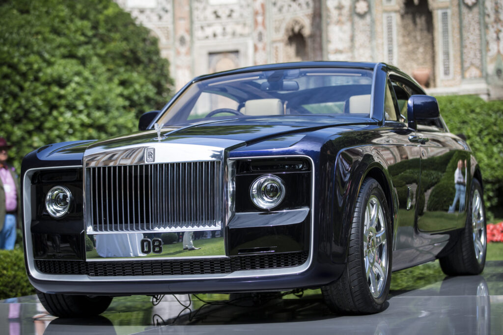 rolls-royce-sweptail-i-anagennisi-tis-ypsilis-raptikis-stous-tesseris-trochous
