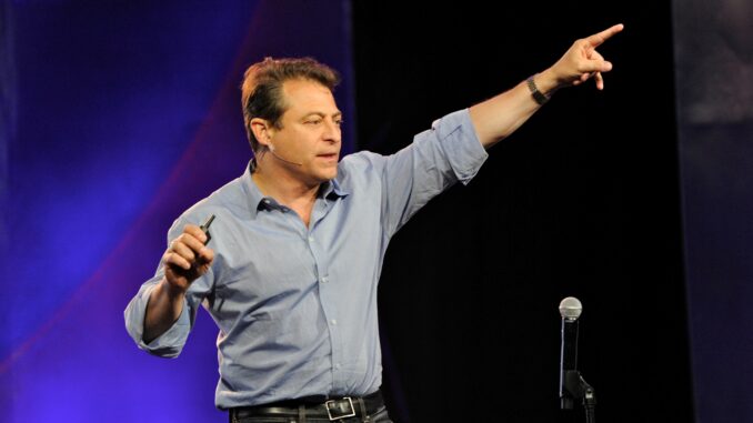 Ο Peter H. Diamandis σε εκδήλωση του XPRIZE. Φωτογραφία XPRIZE Foundation, CC BY 2.0 via Wikimedia Commons.