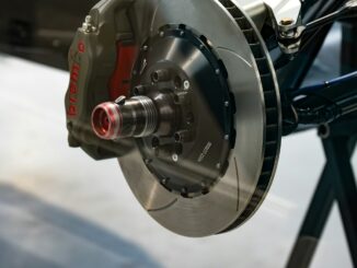 Δισκόφρενο για το άρθρο «Φρένα ηλεκτρικού αυτοκινήτου: Γιατί σκουριάζουν ενώ φθείρονται λιγότερο» – Engine Power.